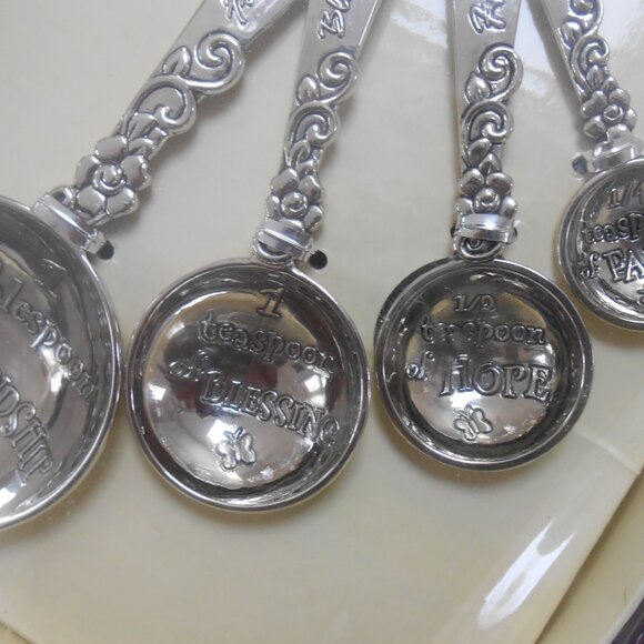 NIB "Ganz" set of ornate Measuring Spoons - Picture 3 of 5